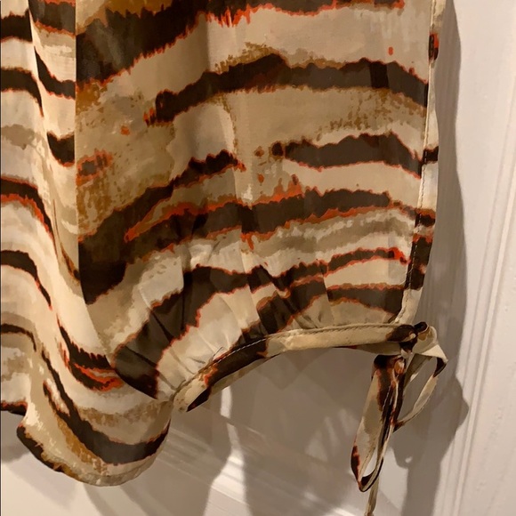 Sheer V-neck Woman’s top sz 14/16w NWOT - Picture 4 of 5